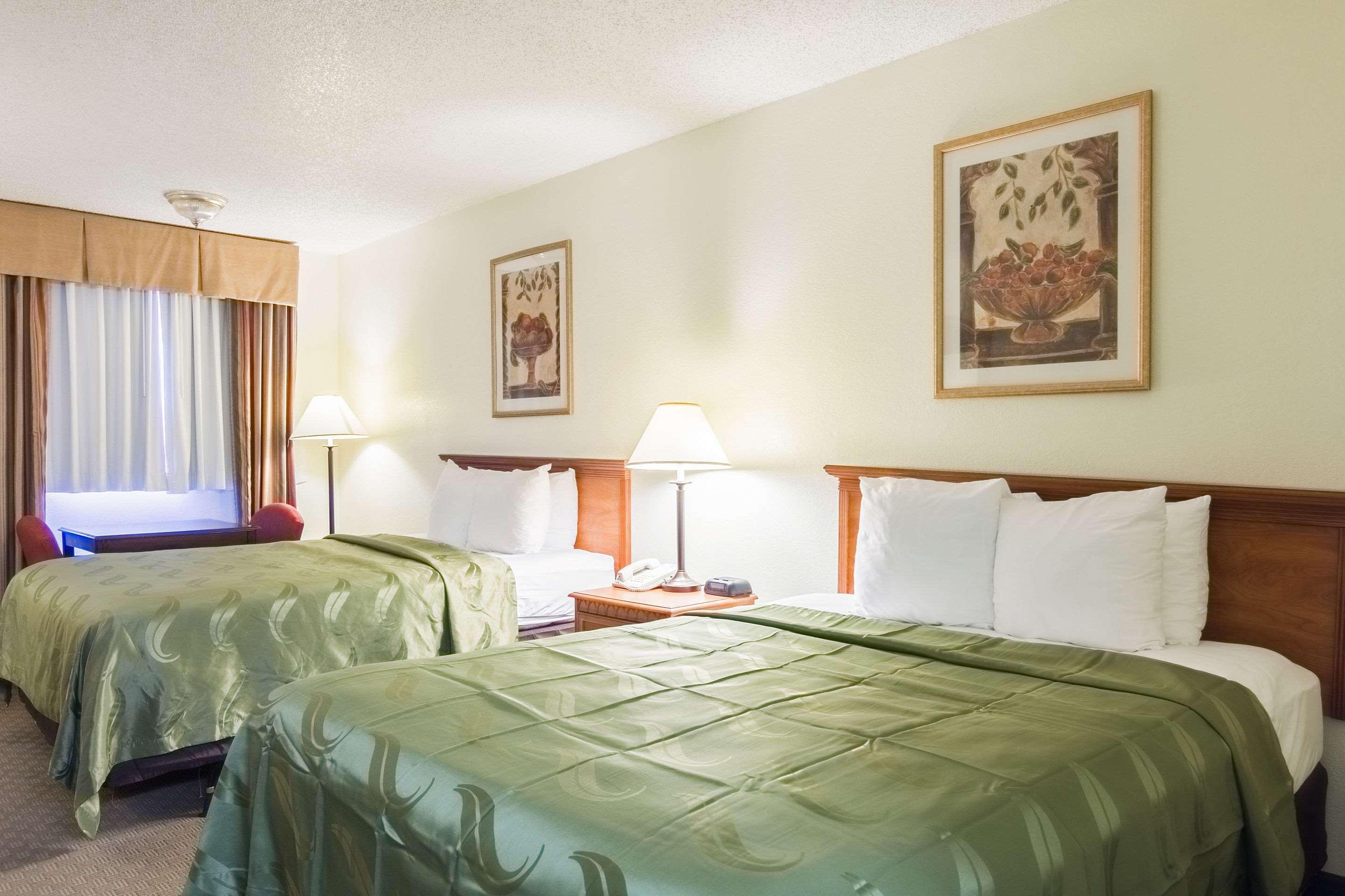 Quality Inn & Suites Of Alma - Northeast From Fort Smith Екстериор снимка