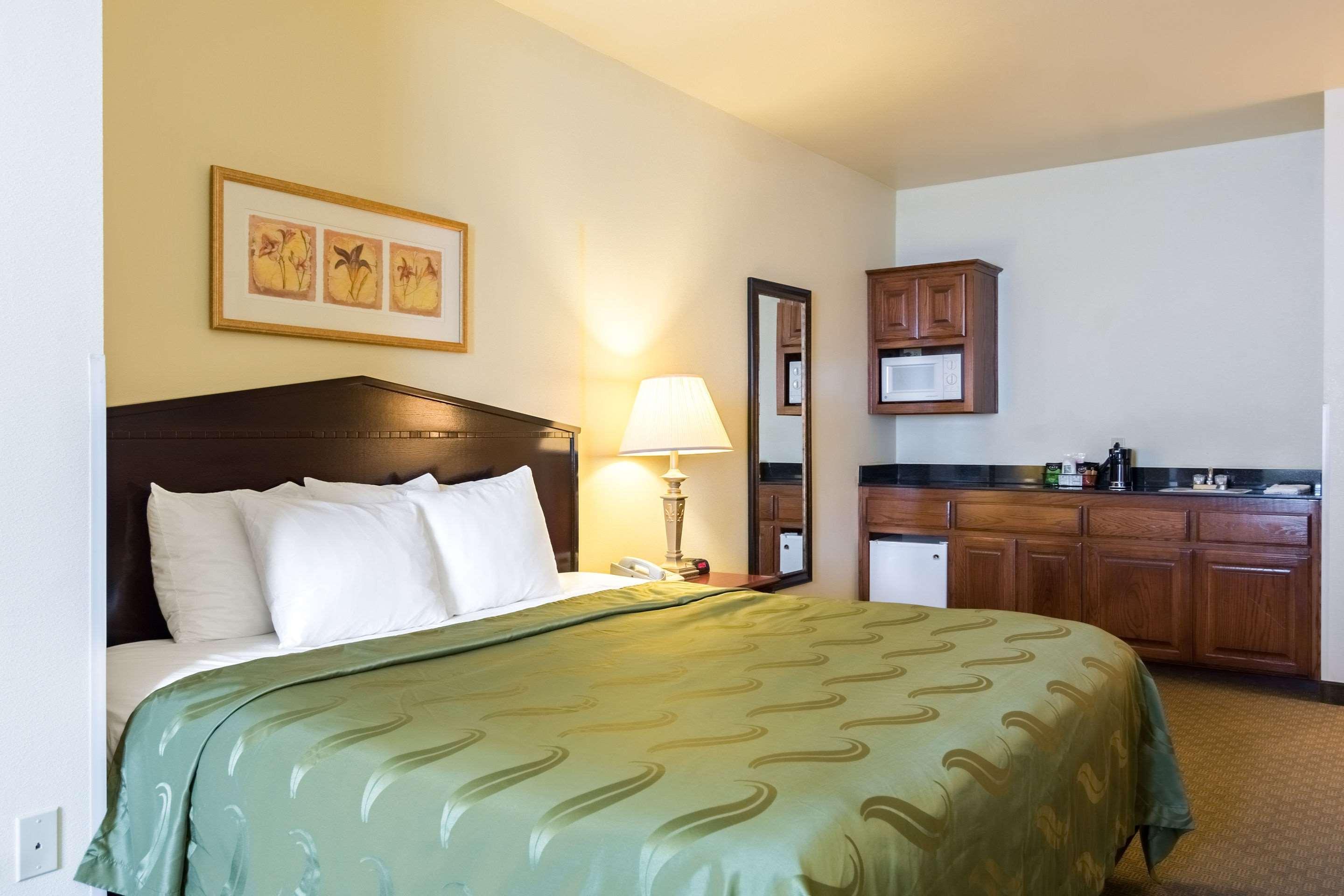 Quality Inn & Suites Of Alma - Northeast From Fort Smith Екстериор снимка