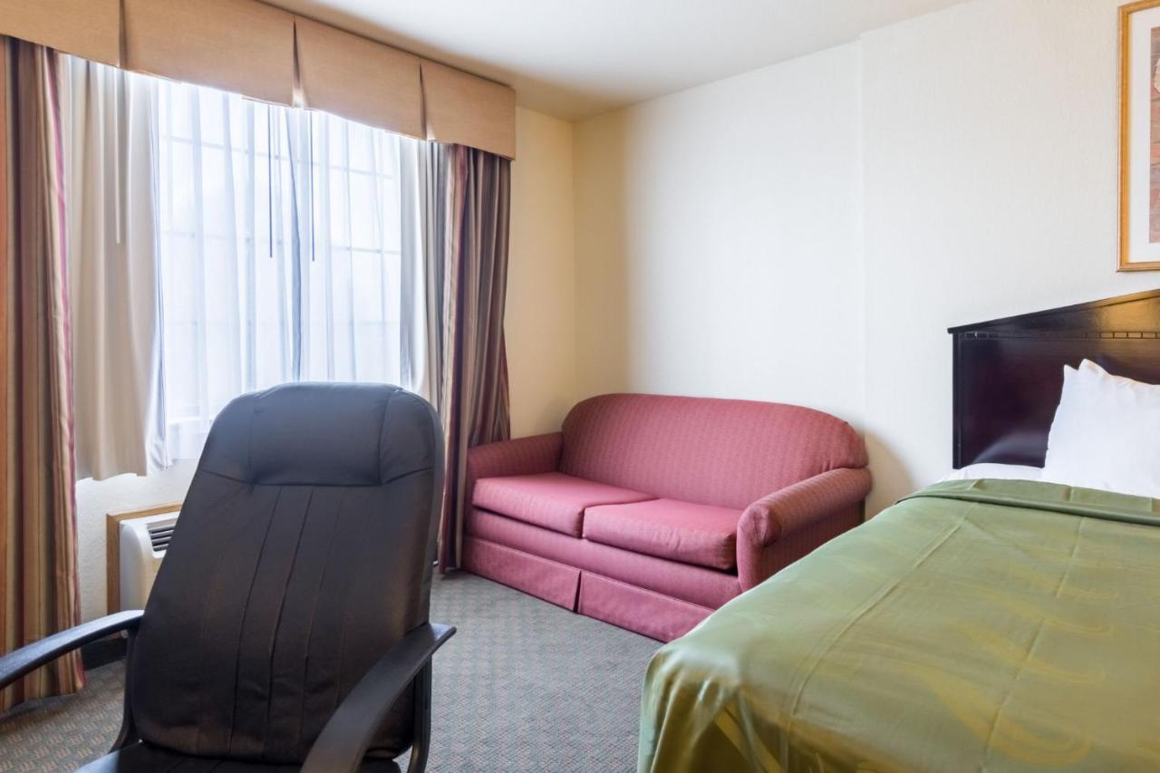 Quality Inn & Suites Of Alma - Northeast From Fort Smith Екстериор снимка