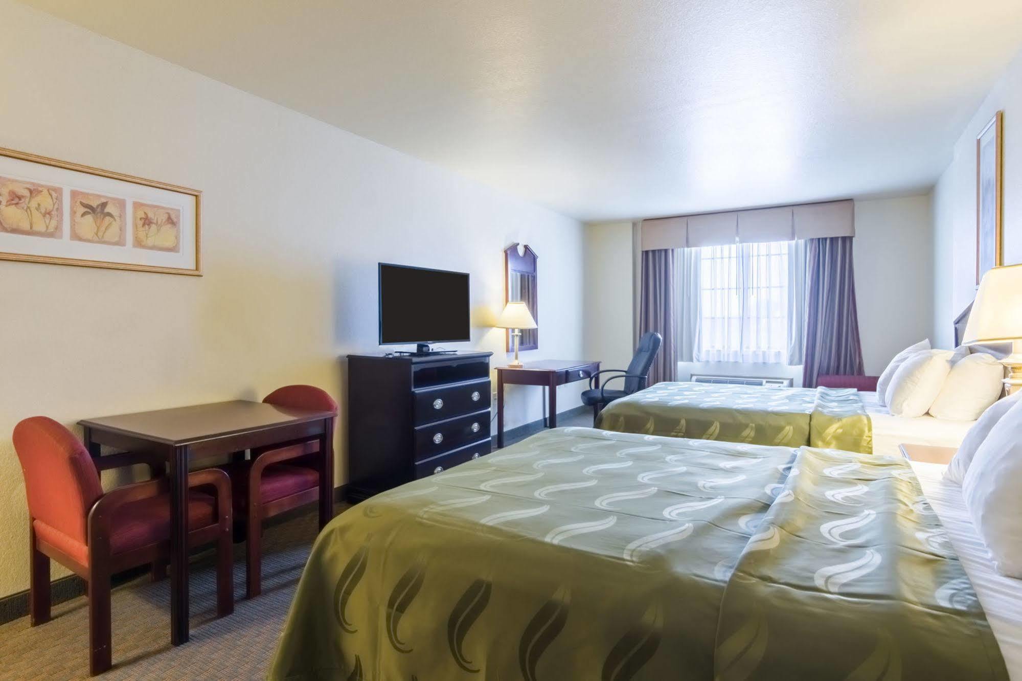 Quality Inn & Suites Of Alma - Northeast From Fort Smith Екстериор снимка