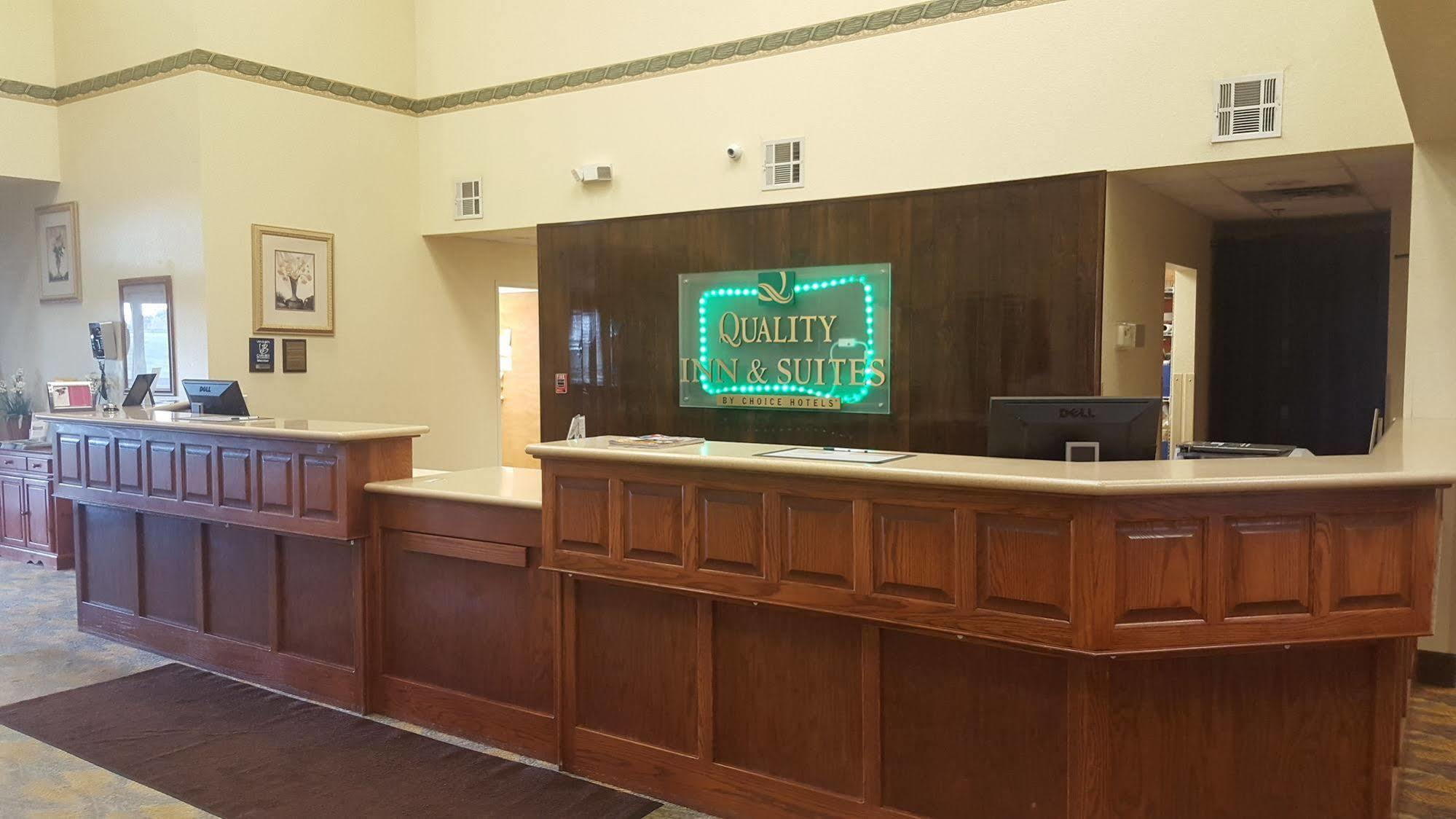 Quality Inn & Suites Of Alma - Northeast From Fort Smith Екстериор снимка